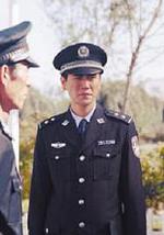 穿透迷雾的阳光